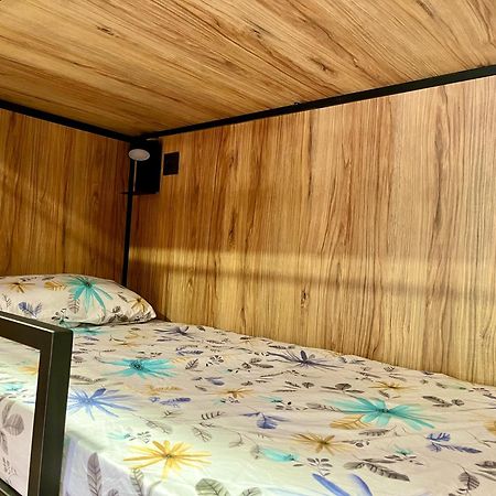 Velvet Hostel Μαδρίτη Εξωτερικό φωτογραφία