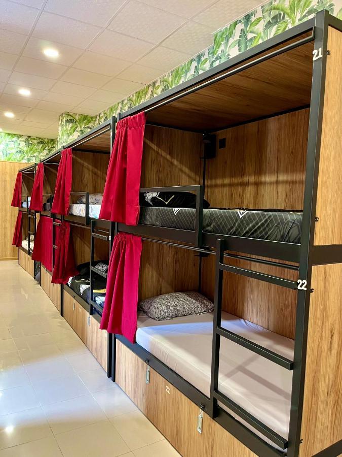 Velvet Hostel Μαδρίτη Εξωτερικό φωτογραφία