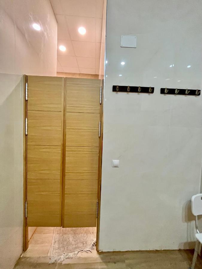 Velvet Hostel Μαδρίτη Εξωτερικό φωτογραφία