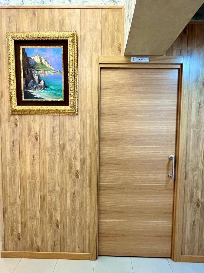 Velvet Hostel Μαδρίτη Εξωτερικό φωτογραφία
