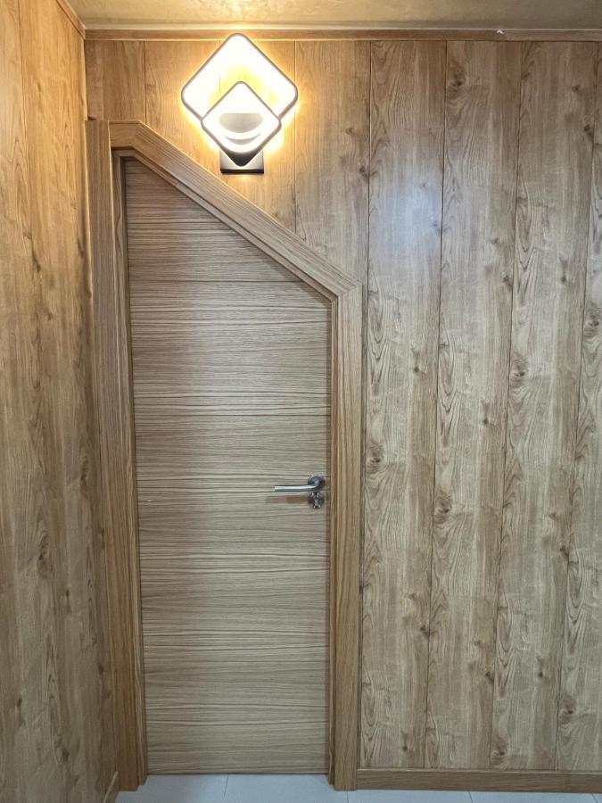 Velvet Hostel Μαδρίτη Εξωτερικό φωτογραφία