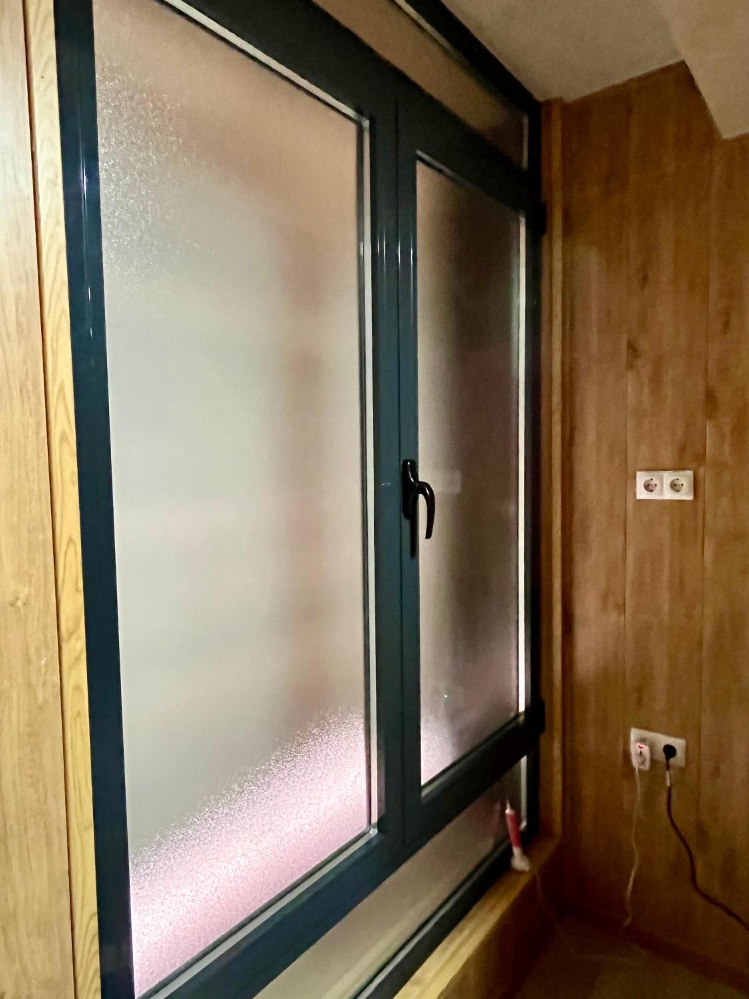 Velvet Hostel Μαδρίτη Εξωτερικό φωτογραφία