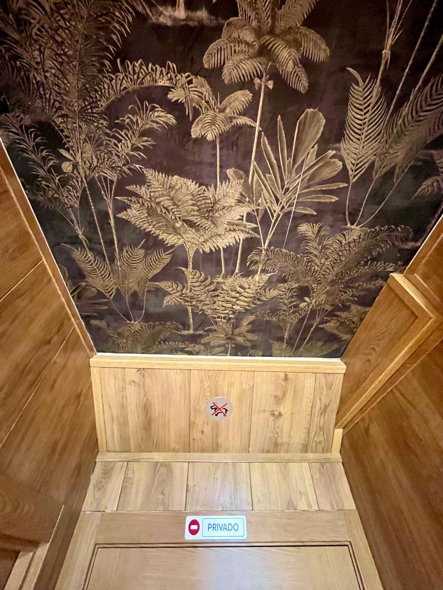 Velvet Hostel Μαδρίτη Εξωτερικό φωτογραφία